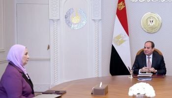 Al-Sissi affirme la continuation des efforts intensifs de l’Egypte pour acheminer l’aide humanitaire à la population de Gaza