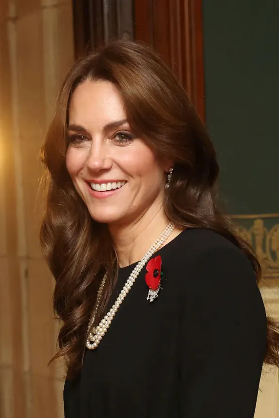 Kate et William, entourés de la famille royale, honorent les soldats disparus 4 - Le Progrès Egyptien Kate et William, entourés de la famille royale, honorent les soldats disparus 3 - Le Progrès Egyptien