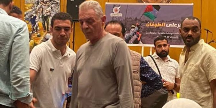 Mahmoud Hamida récite une poésie en soutien à Gaza  2 - Le Progrès Egyptien Mahmoud Hamida récite une poésie en soutien à Gaza  1 - Le Progrès Egyptien