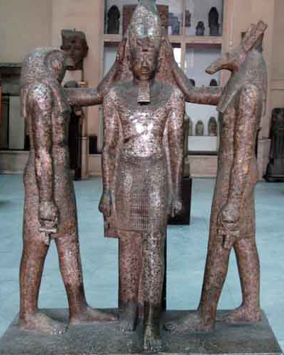 Horus, le dieu faucon ! 4 - Le Progrès Egyptien Horus, le dieu faucon ! 3 - Le Progrès Egyptien