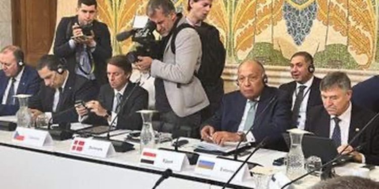 Choucri : La trêve humanitaire temporaire doit inciter la communauté internationale à parvenir à un cessez-le-feu permanent et inconditionnel 2 - Le Progrès Egyptien Choucri : La trêve humanitaire temporaire doit inciter la communauté internationale à parvenir à un cessez-le-feu permanent et inconditionnel 1 - Le Progrès Egyptien