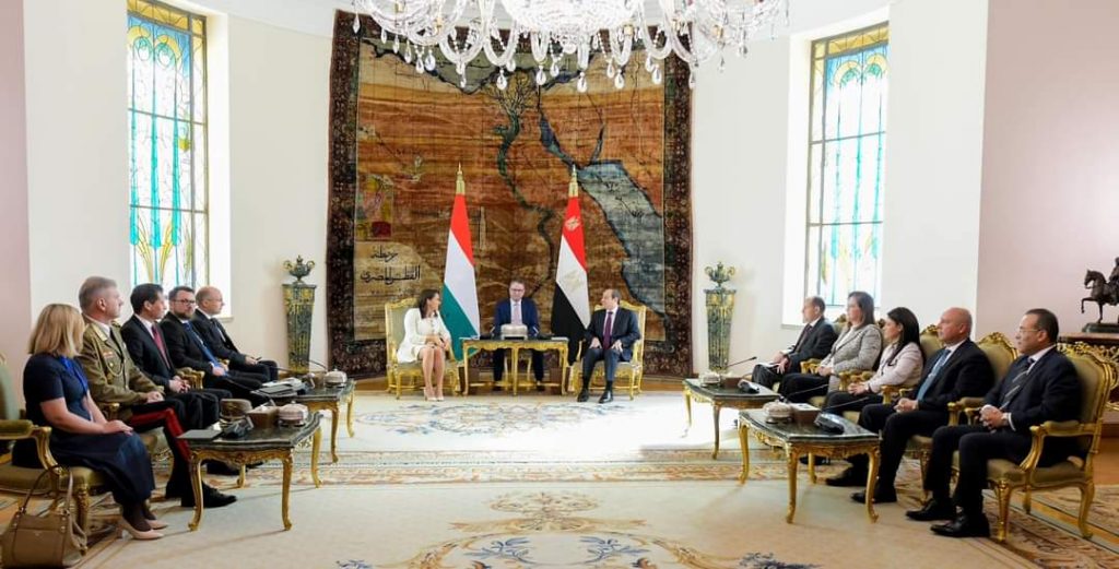 Le Chef de l’Etat reçoit la Présidente de la Hongrie 10 - Le Progrès Egyptien Le Chef de l’Etat reçoit la Présidente de la Hongrie 9 - Le Progrès Egyptien