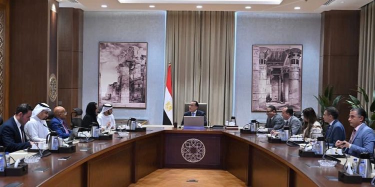 Madbouli salue les nouveaux investissements émiratis 2 - Le Progrès Egyptien Madbouli salue les nouveaux investissements émiratis 1 - Le Progrès Egyptien