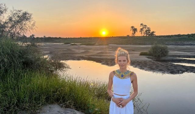 Annalynn McCord fascinée par les sites archéologiques à Louxor 2 - Le Progrès Egyptien Annalynn McCord fascinée par les sites archéologiques à Louxor 1 - Le Progrès Egyptien