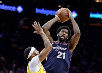 NBA : Philadelphie écrase les Lakers