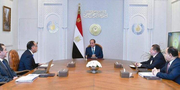 Al-Sissi discute de dossiers locaux et des services assurés aux citoyens 2 - Le Progrès Egyptien Al-Sissi discute de dossiers locaux et des services assurés aux citoyens 1 - Le Progrès Egyptien
