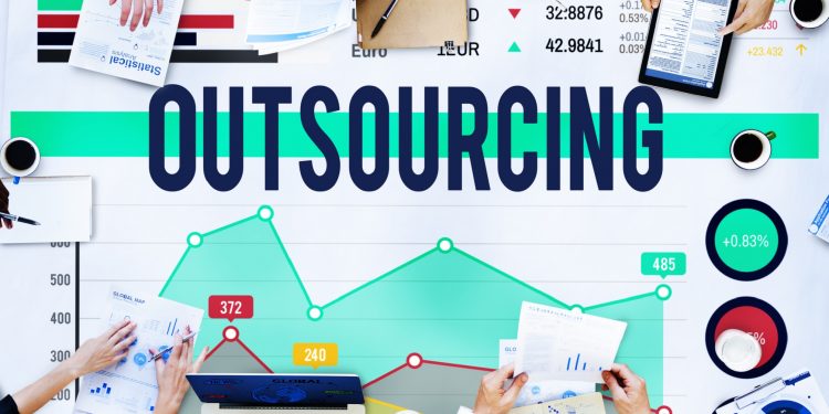 L'Egypte au 3e rang mondial dans l'industrie d'externalisation 1 - Le Progrès Egyptien Outsourcing Hiring Outsource Recruitment Skills Concept