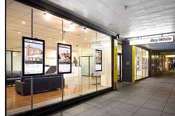 Les écrans vitrine révolutionnent les magasins 3 - Le Progrès Egyptien