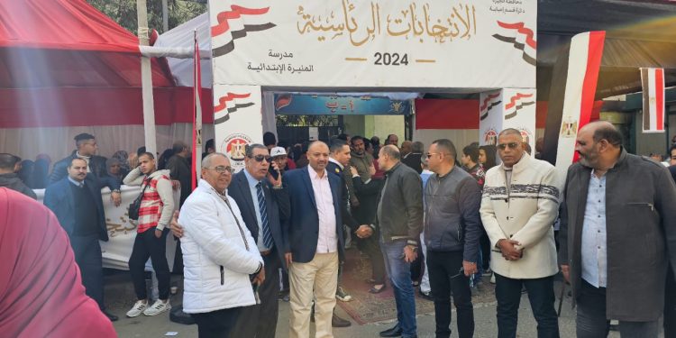 Présidentielles 2024: Les électeurs se rendent en masse aux bureaux de vote 2 - Le Progrès Egyptien Présidentielles 2024: Les électeurs se rendent en masse aux bureaux de vote 1 - Le Progrès Egyptien