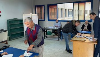 Présidentielle 2024 : afflux massif avant la fermeture des bureaux de vote à Six Octobre