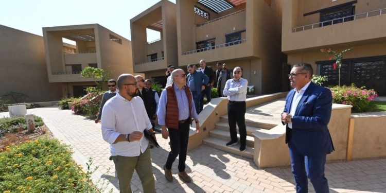 Nouvelle Assouan : Le ministre du Logement inspecte les unités d’hôtellerie 1 - Le Progrès Egyptien