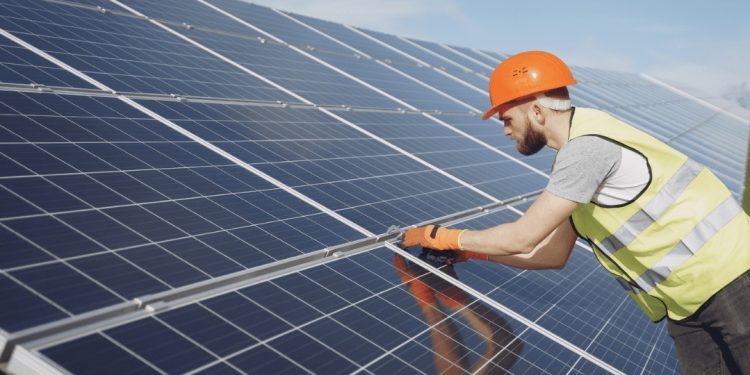 Energie solaire : Fabrication des composants des centrales 1 - Le Progrès Egyptien