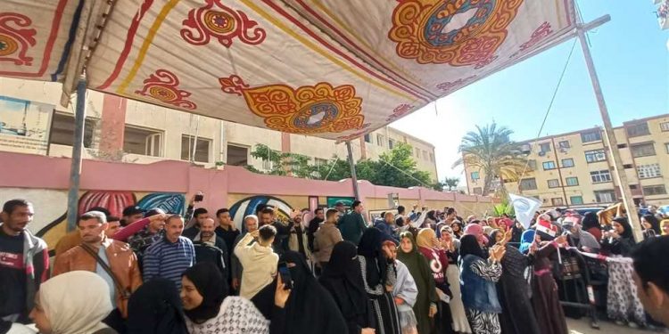 Une affluence massive des votants à Chourouk 2 - Le Progrès Egyptien Une affluence massive des votants à Chourouk 1 - Le Progrès Egyptien