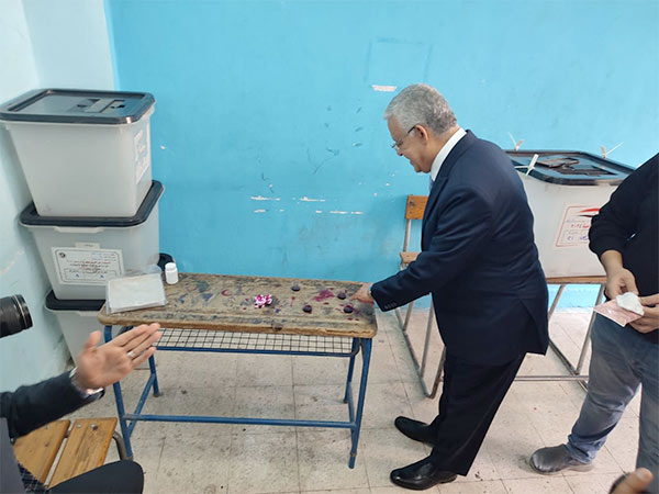 Présidentielles 2024 : De nombreux ministres et hauts responsables remplissent leur devoir civique 4 - Le Progrès Egyptien Présidentielles 2024 : De nombreux ministres et hauts responsables remplissent leur devoir civique 3 - Le Progrès Egyptien