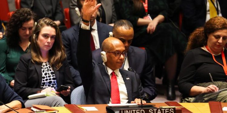 Le Conseil de sécurité s'indigne... Les EAU soumettent un projet sur le cessez-le-feu... Les USA posent leur veto 2 - Le Progrès Egyptien Le Conseil de sécurité s'indigne... Les EAU soumettent un projet sur le cessez-le-feu... Les USA posent leur veto 1 - Le Progrès Egyptien