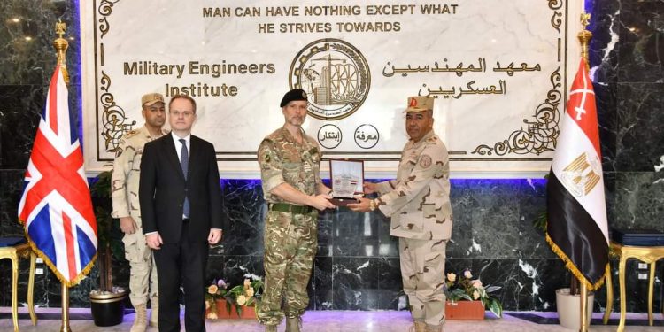 Exercice militaire égypto-britannique dans la lutte contre les engins explosifs improvisés 1 - Le Progrès Egyptien