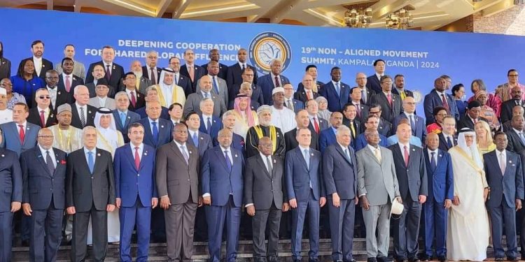 Choucri prononce l'allocution de l'Egypte devant le sommet des Non-alignés 1 - Le Progrès Egyptien