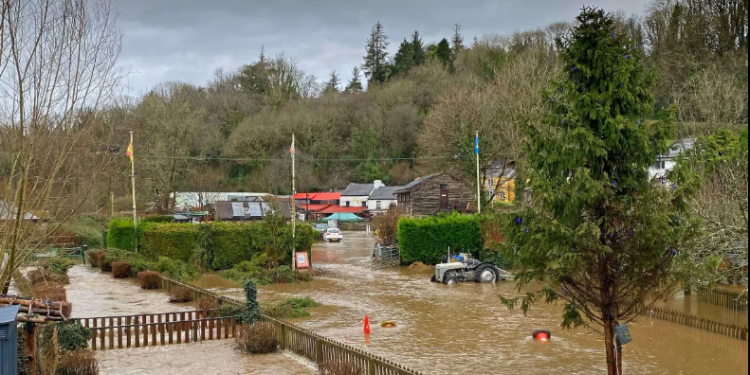 Le Pas-de-Calais en vigilance rouge, l’Europe les pieds dans l’eau 2 - Le Progrès Egyptien Le Pas-de-Calais en vigilance rouge, l’Europe les pieds dans l’eau 1 - Le Progrès Egyptien