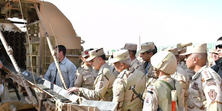 Le chef d'Etat-major inspecte des unités d'artillerie de la Zone militaire centrale 2 - Le Progrès Egyptien Le chef d'Etat-major inspecte des unités d'artillerie de la Zone militaire centrale 1 - Le Progrès Egyptien