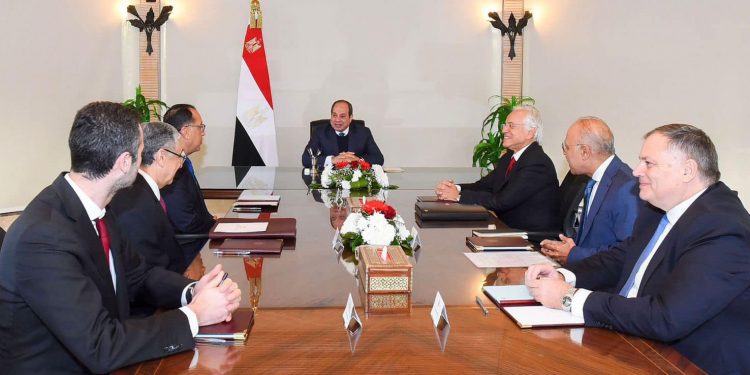 Le Président Al-Sissi reçoit le PDG du groupe grec Copelouzos 1 - Le Progrès Egyptien