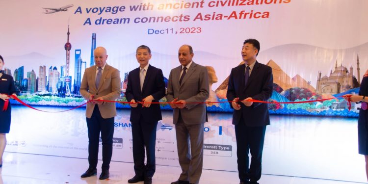 Transport aérien: Coopération égypto-chinoise dans divers domaines 2 - Le Progrès Egyptien Transport aérien: Coopération égypto-chinoise dans divers domaines 1 - Le Progrès Egyptien