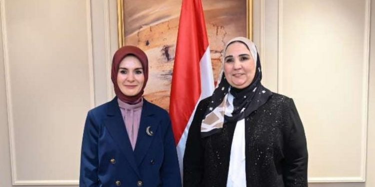 Al-Qabbaj reçoit la ministre turque de la famille 2 - Le Progrès Egyptien Al-Qabbaj reçoit la ministre turque de la famille 1 - Le Progrès Egyptien