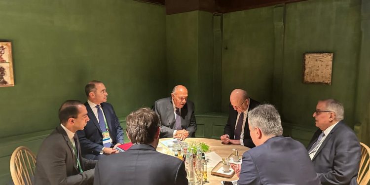 Choucri affirme à Mikati le plein souci de l'Egypte de soutenir la sûreté et la stabilité du Liban 2 - Le Progrès Egyptien Choucri affirme à Mikati le plein souci de l'Egypte de soutenir la sûreté et la stabilité du Liban 1 - Le Progrès Egyptien