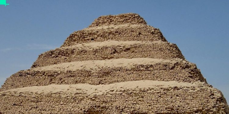 Tourisme : Développement de la zone entre l'aéroport Sphinx et la pyramide de Djéser 2 - Le Progrès Egyptien Tourisme : Développement de la zone entre l'aéroport Sphinx et la pyramide de Djéser 1 - Le Progrès Egyptien
