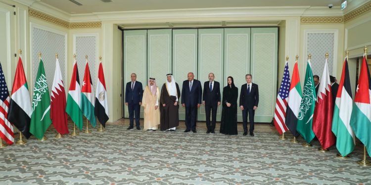 Choucri et quatre ministres arabes réunis avec Blinken 2 - Le Progrès Egyptien Choucri et quatre ministres arabes réunis avec Blinken 1 - Le Progrès Egyptien