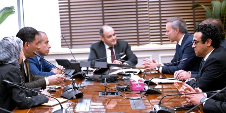 L'Etat examine avec BSH ses plans d'expansion sur le marché égyptien 1 - Le Progrès Egyptien