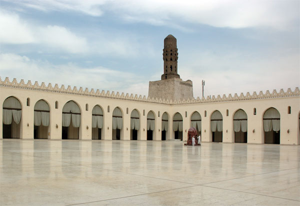 La mosquée d’Al-Hakim bi-Amr Allah, 4ème plus ancienne mosquée d’Egypte 6 - Le Progrès Egyptien La mosquée d’Al-Hakim bi-Amr Allah, 4ème plus ancienne mosquée d’Egypte 5 - Le Progrès Egyptien