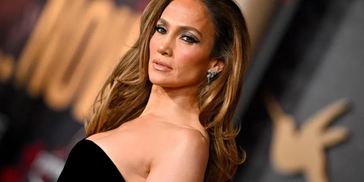 Le comeback de Jennifer Lopez n’a pas eu l’effet escompté 1 - Le Progrès Egyptien