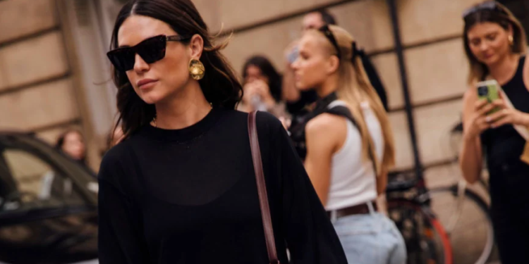 La forme de boucles d'oreilles la plus tendance de 2024 2 - Le Progrès Egyptien La forme de boucles d'oreilles la plus tendance de 2024 1 - Le Progrès Egyptien