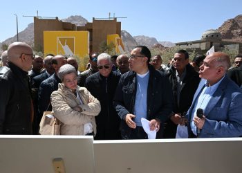 Projet de la “Théophanie” : Madbouli inspecte le quartier résidentiel à Al-Zaytouna