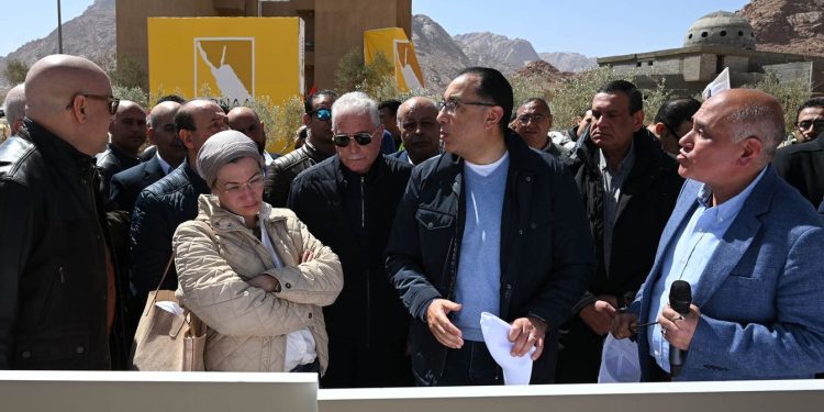 Projet de la “Théophanie” : Madbouli inspecte le quartier résidentiel à Al-Zaytouna 1 - Le Progrès Egyptien