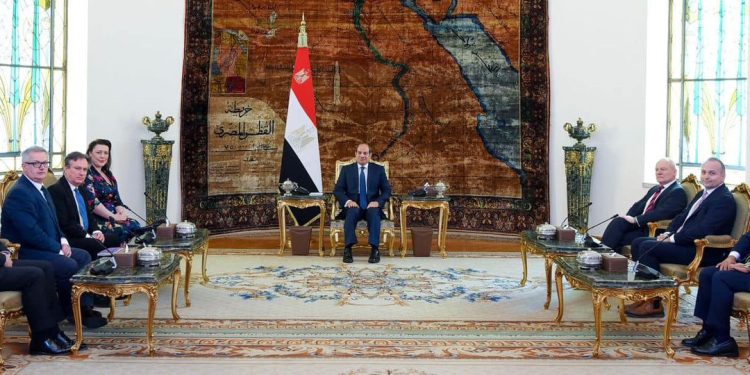 Le Président reçoit des responsables de la Chambre des Communes britannique 2 - Le Progrès Egyptien Le Président reçoit des responsables de la Chambre des Communes britannique 1 - Le Progrès Egyptien