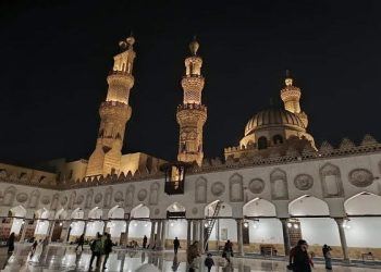 La mosquée d’Al-Azhar se pare de lumière 