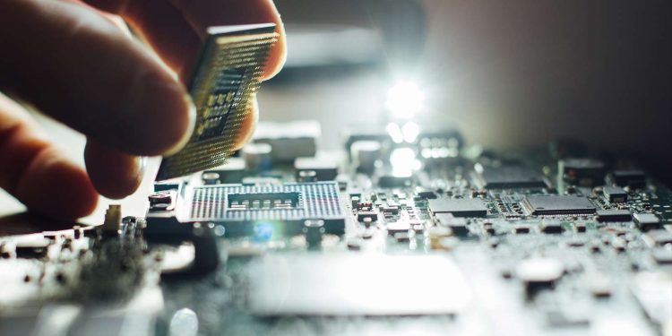 Approfondir la fabrication locale de produits de télécommunications 2 - Le Progrès Egyptien Approfondir la fabrication locale de produits de télécommunications 1 - Le Progrès Egyptien