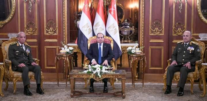 Al-Sissi assiste à un banquet de Sohour organisé par les Forces Armées 6 - Le Progrès Egyptien Al-Sissi assiste à un banquet de Sohour organisé par les Forces Armées 5 - Le Progrès Egyptien