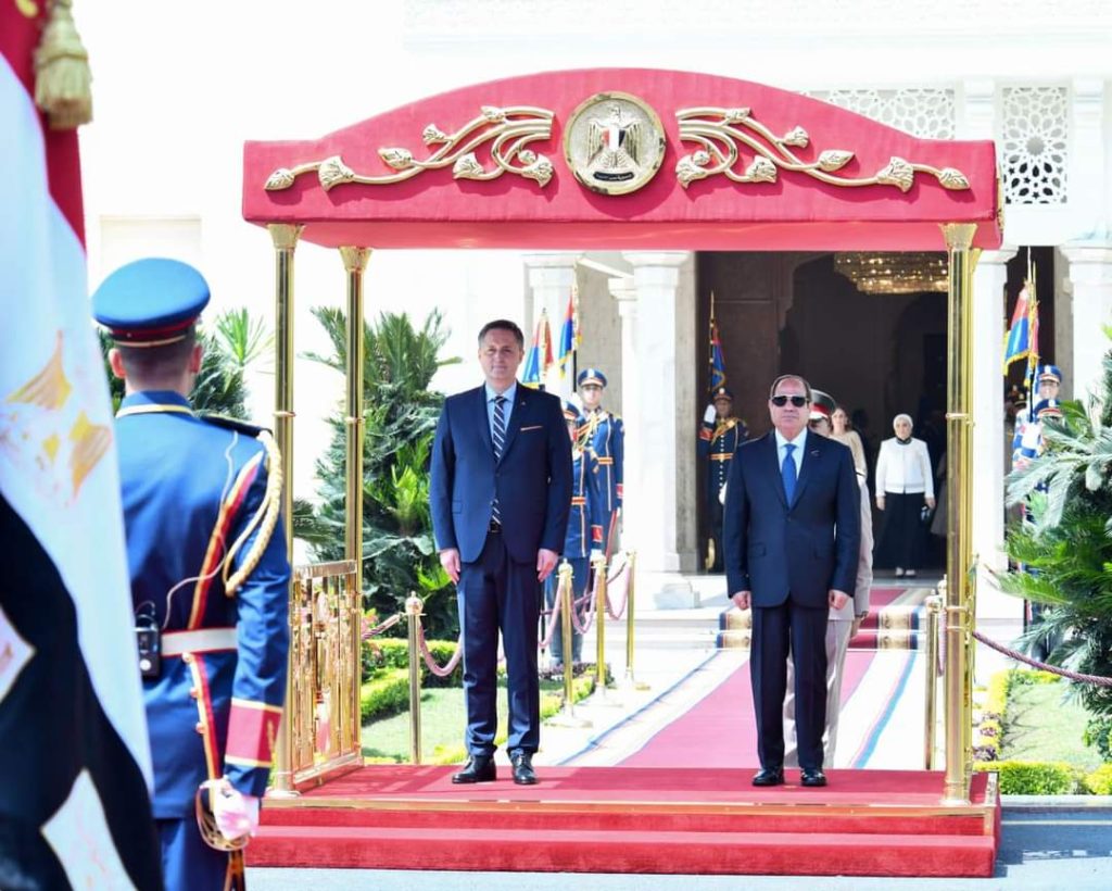 Al-Sissi reçoit le Président de la Bosnie-Herzégovine (Photos) 12 - Le Progrès Egyptien Al-Sissi reçoit le Président de la Bosnie-Herzégovine (Photos) 11 - Le Progrès Egyptien