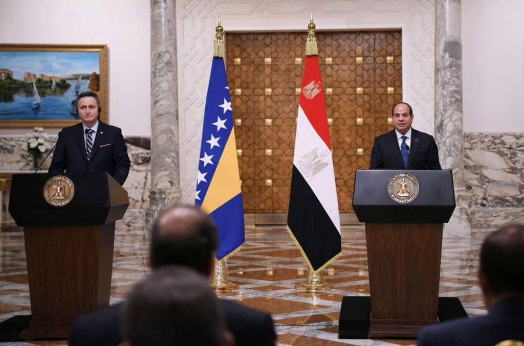Al-Sissi reçoit le Président de la Bosnie-Herzégovine (Photos) 6 - Le Progrès Egyptien Al-Sissi reçoit le Président de la Bosnie-Herzégovine (Photos) 5 - Le Progrès Egyptien