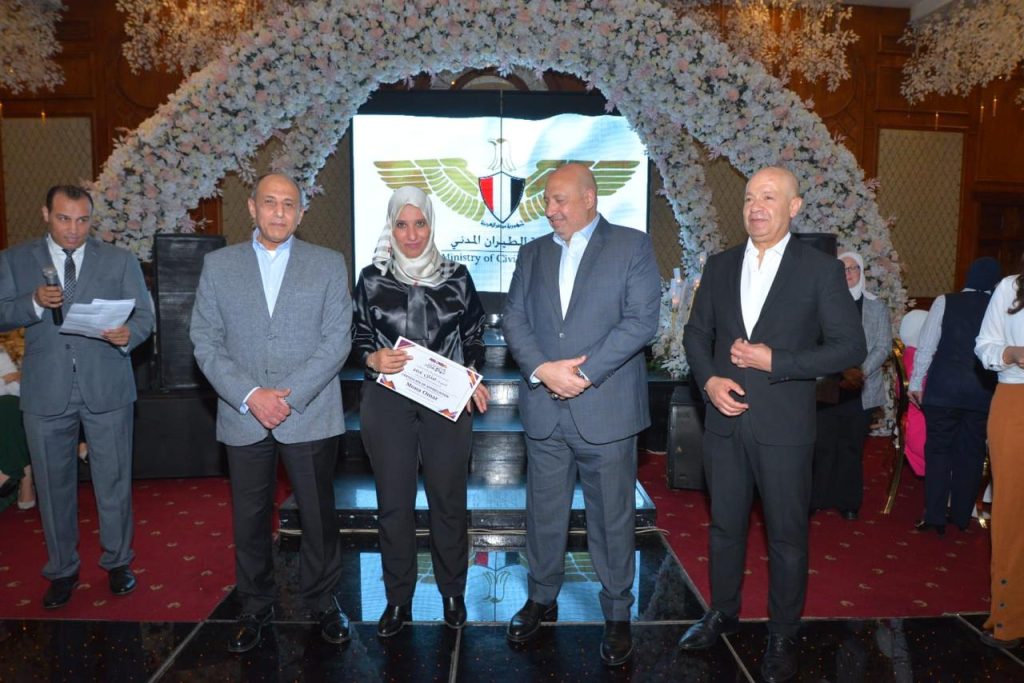 Le ministre de l’Aviation civile lors d’un banquet d’iftar d’EgyptAir: Le travail d’équipe, secret du succès du secteur de l’Aviation civile 6 - Le Progrès Egyptien Le ministre de l’Aviation civile lors d’un banquet d’iftar d’EgyptAir: Le travail d’équipe, secret du succès du secteur de l’Aviation civile 5 - Le Progrès Egyptien