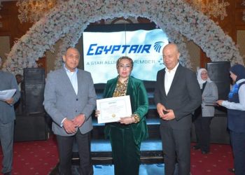 Le ministre de l’Aviation civile lors d’un banquet d’iftar d’EgyptAir: Le travail d’équipe, secret du succès du secteur de l’Aviation civile