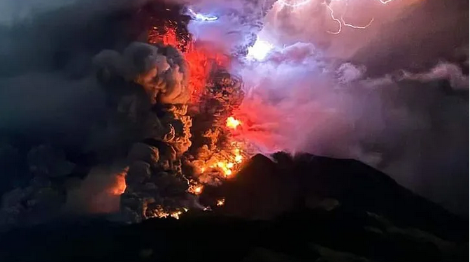 Indonésie: Des milliers d'évacués en raison d’un risque d’éruption 1 - Le Progrès Egyptien