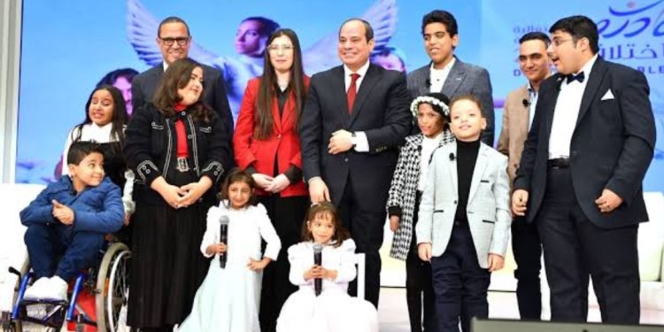 Amna : Al-Sissi accorde une grande attention aux personnes à besoins spécifiques 2 - Le Progrès Egyptien Amna : Al-Sissi accorde une grande attention aux personnes à besoins spécifiques 1 - Le Progrès Egyptien