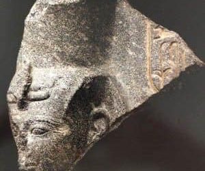 Berne : L’Egypte récupère une partie d’une statue de Ramsès II