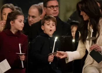 Grimaces et bêtises: Le prince Louis, chouchou des photographes