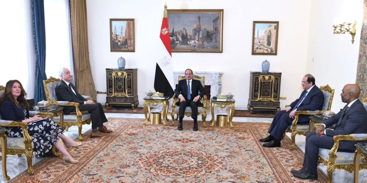 Le Président Al-Sissi reçoit le patron de la CIA 2 - Le Progrès Egyptien Le Président Al-Sissi reçoit le patron de la CIA 1 - Le Progrès Egyptien