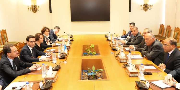 Séance de pourparlers Choucri-Séjourné 1 - Le Progrès Egyptien