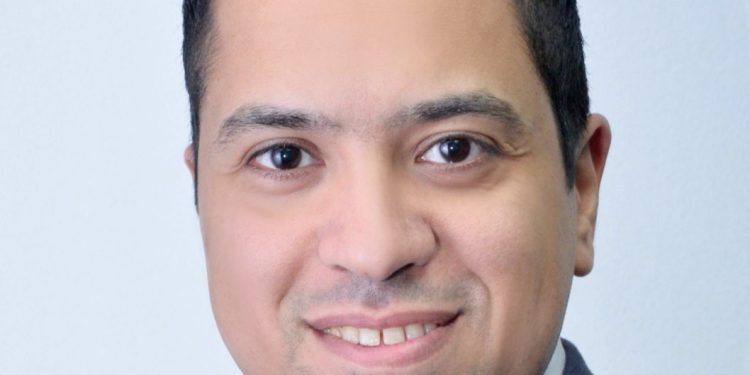 Mohammed Reda, chef du secteur des ressources humaines à EgyptAir 1 - Le Progrès Egyptien